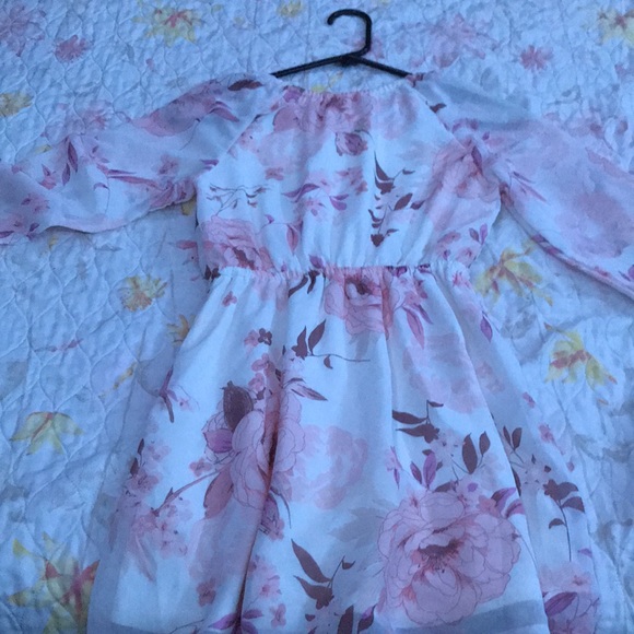 Dress - Picture 2 of 4